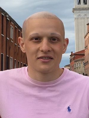 Dan, 31