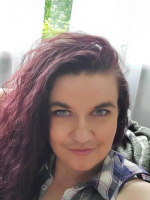 Meredith, 35