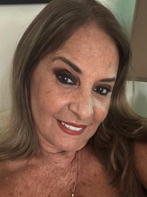 Gabriela, 69