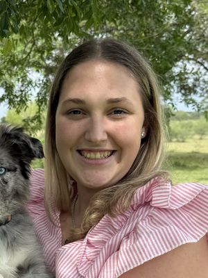 Ashlyn, 21