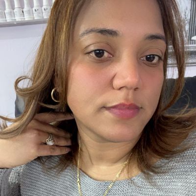 Leonela, 41
