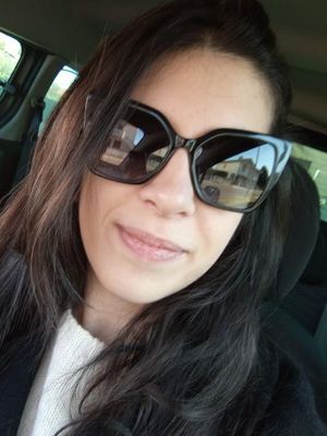 Anna, 29