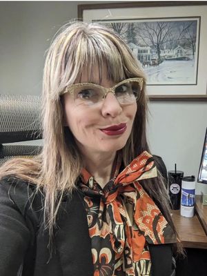 Nancy, 44