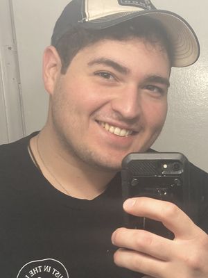 John, 27