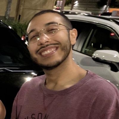 Alejandro, 27