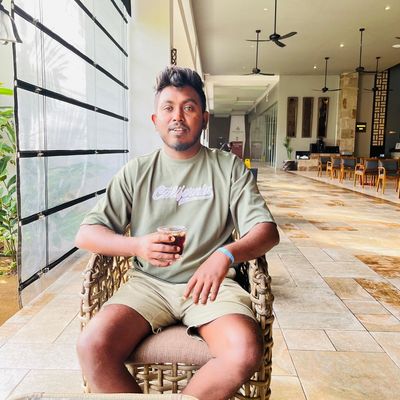 Chanaka, 32