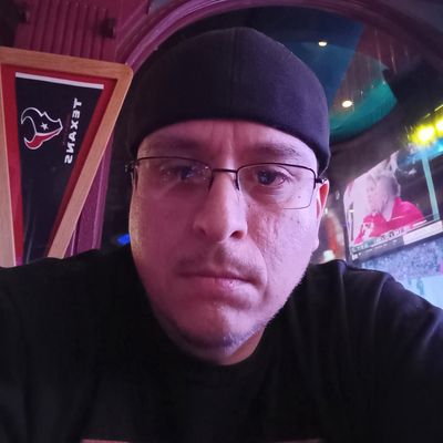 Guillermo, 40