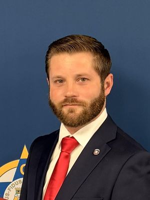 Nicholas, 32
