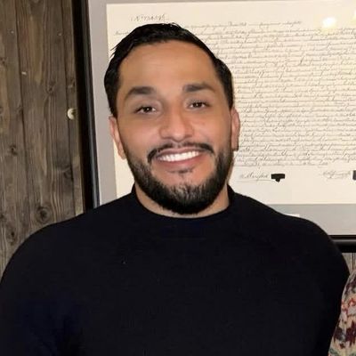 Gabriel, 33
