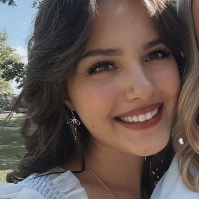 Claire, 25