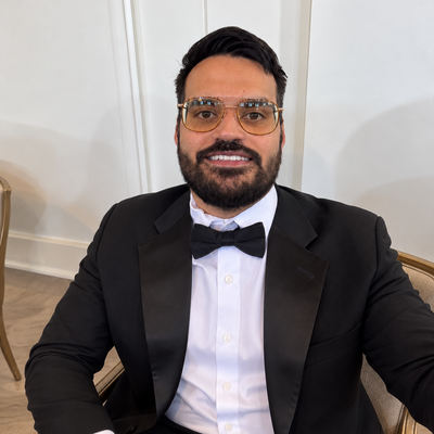 Sergio, 33