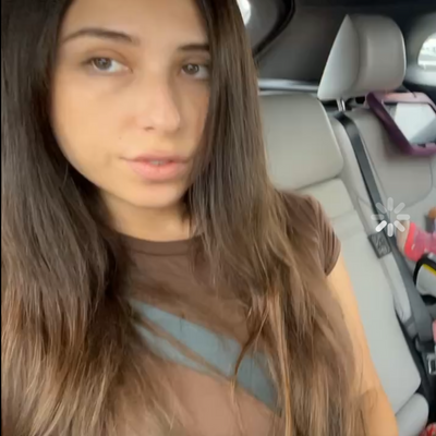 Samantha, 32
