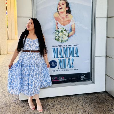 Yoana, 31