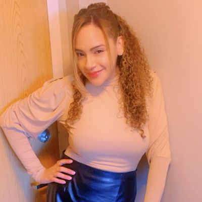 Tania, 37
