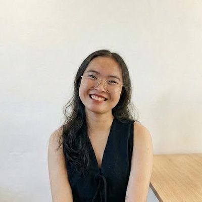 Thuy, 26