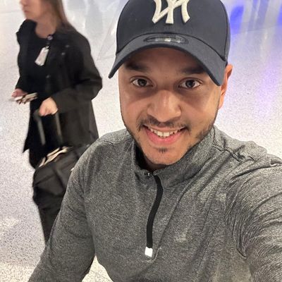 Julio, 32