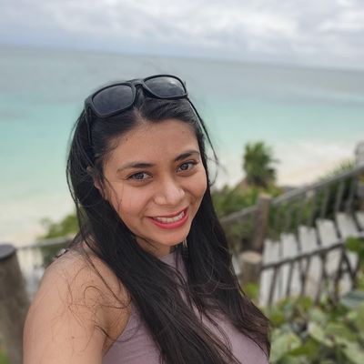 Maite, 30