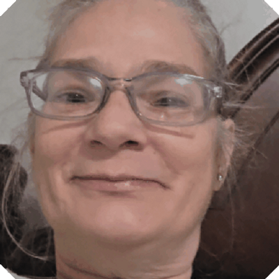 Traci, 53