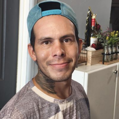 Jose, 32