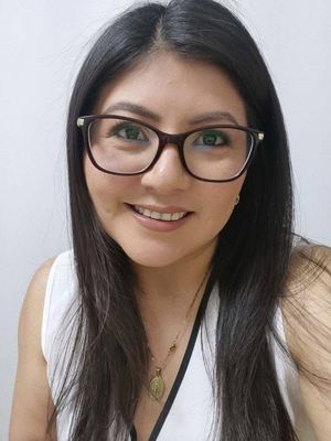 Cristina, 38