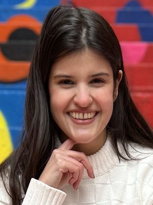 Anabelle, 32