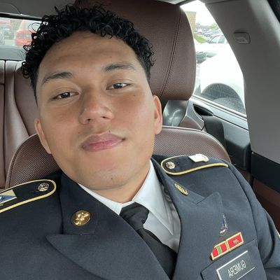 Steven, 24