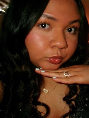 Jocelyn, 19