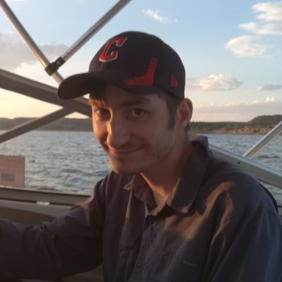 Pat, 30