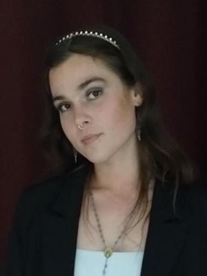 Kaitlyn, 23