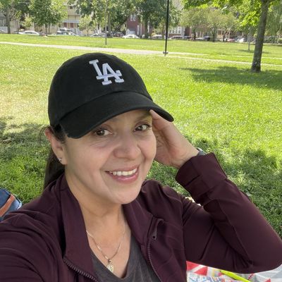 Esmeralda, 52
