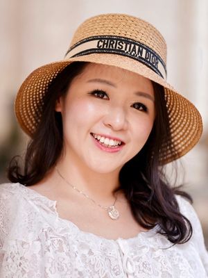 Camille, 37