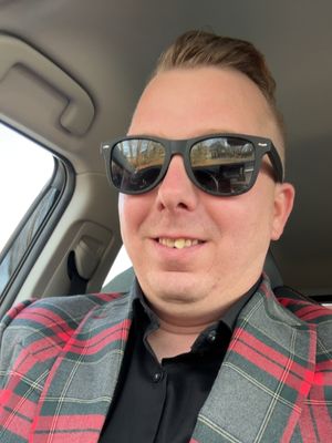 Chris, 36