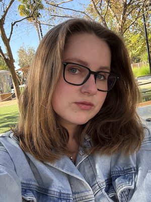 Megan, 27