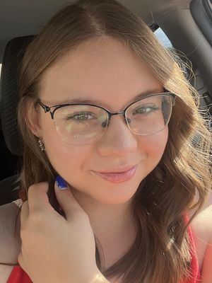 Mariana, 24
