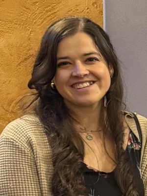 Caitlin, 28