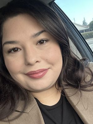 Julia, 31