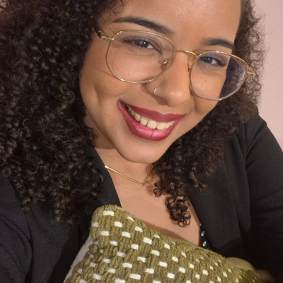 Nadyne, 33