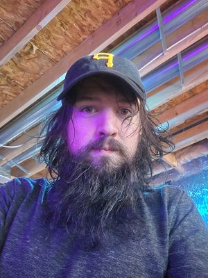 Ian, 34