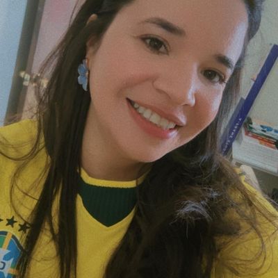 Ana, 32