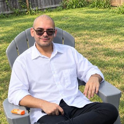 Jose, 27