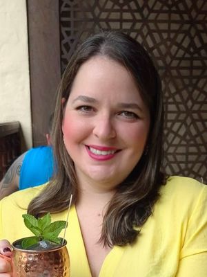 Nicole, 35