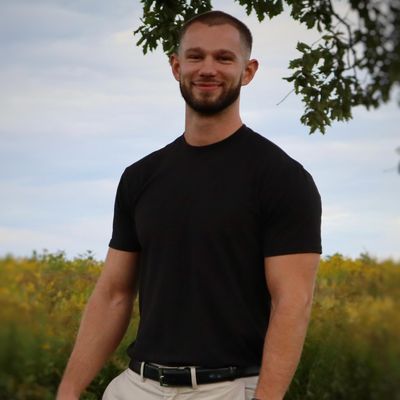 Benjamin, 25