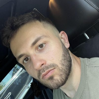 Dominic, 27
