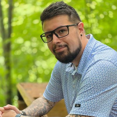 Spencer, 34