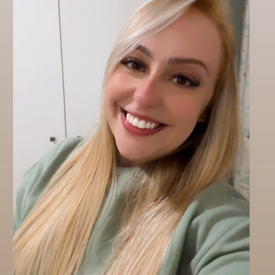 Pamella, 29