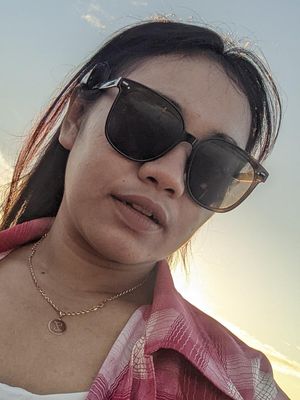 Lhesty, 30