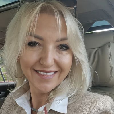 Monika, 53