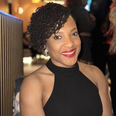 Maureen, 39