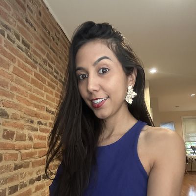 Rafaela, 27