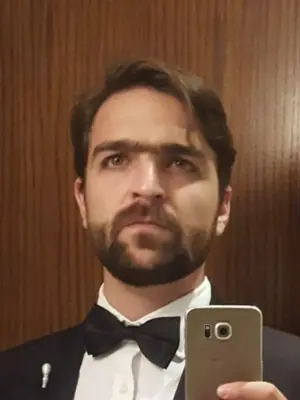 Roy, 37